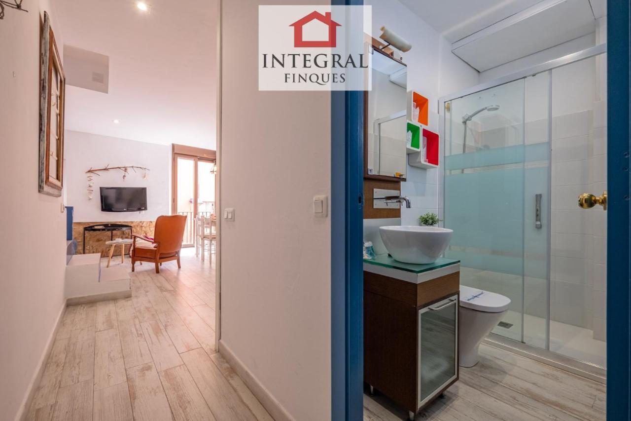 Casa mediterránea en el centro de Palamós Esterno foto