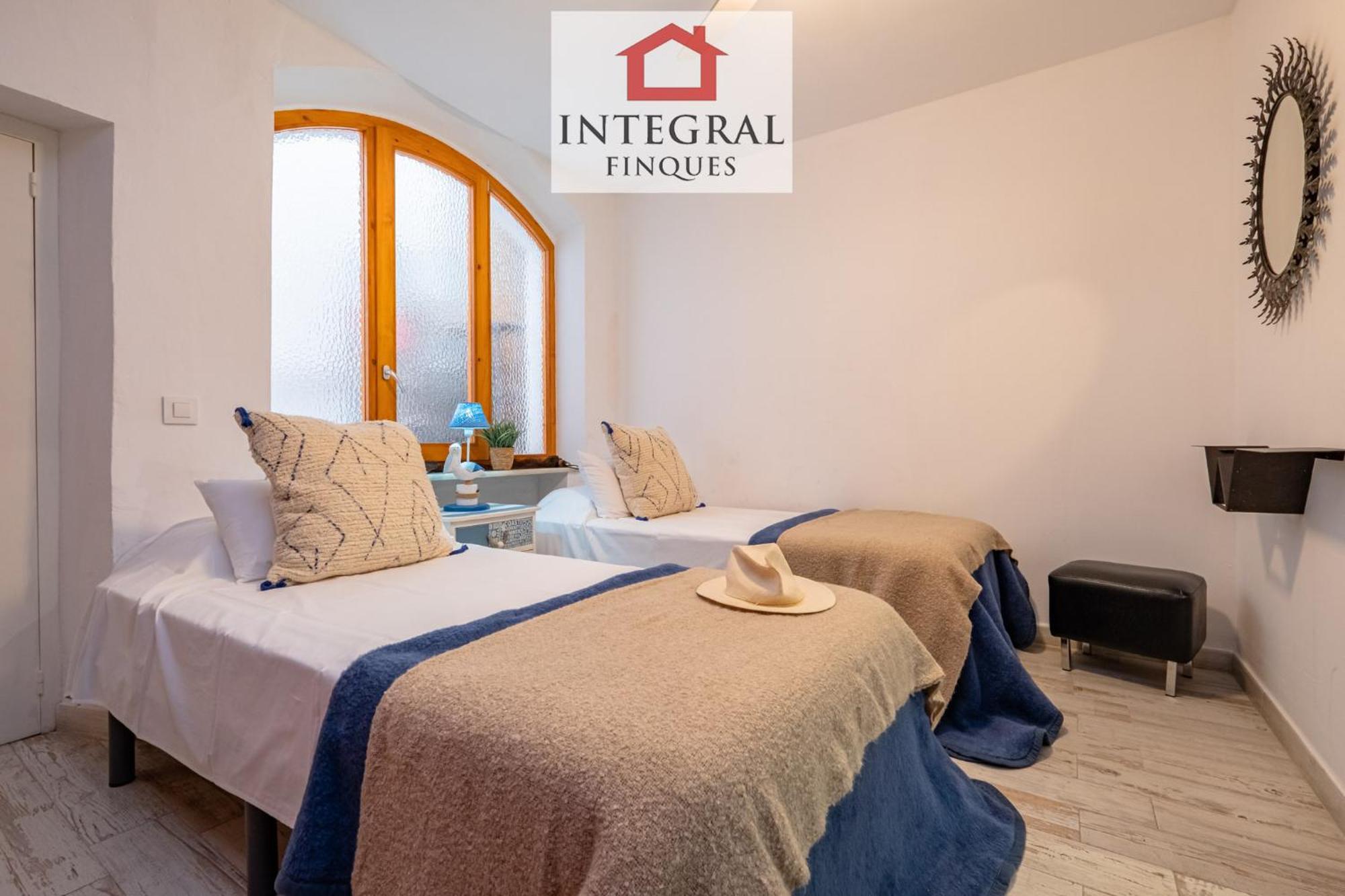 Casa mediterránea en el centro de Palamós Esterno foto